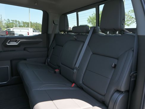 New 2026 Chevrolet Silverado 1500 LTZ w/ LTZ Premium Package AWD/4WD image 11