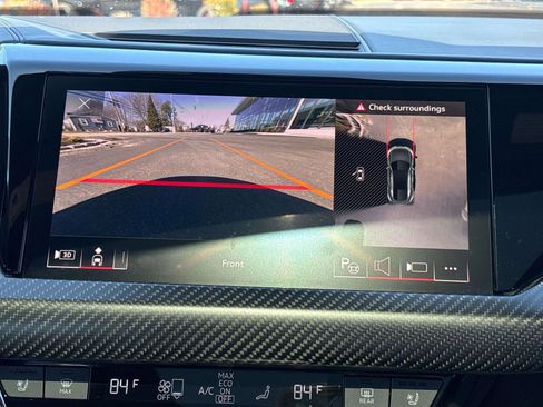 Used 2022 Audi e-tron GT Prestige image 22