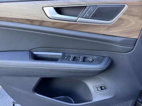New 2026 Volkswagen Atlas SE image 5
