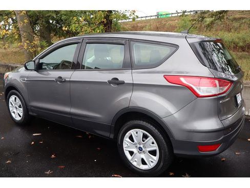 Used 2013 Ford Escape S image 5