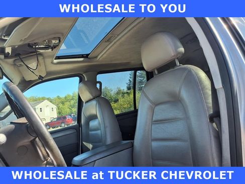 Used 2004 Ford Explorer XLT image 15