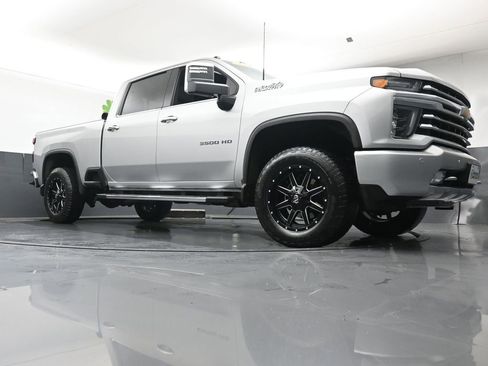 Used 2022 Chevrolet Silverado 3500 High Country image 23