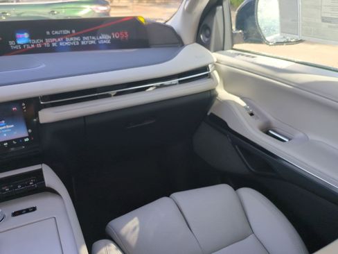 New 2025 Lincoln Navigator L Reserve image 17