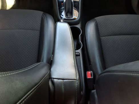 Used 2019 Buick Encore Preferred AWD/4WD image 18