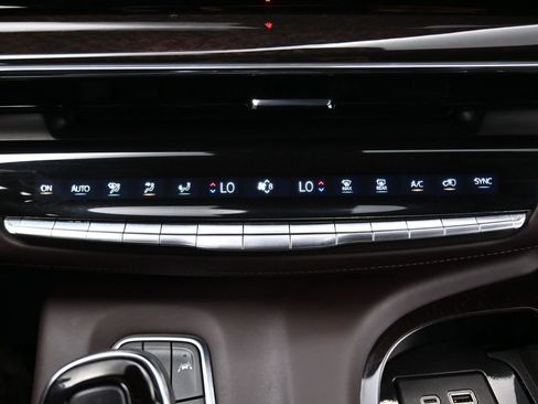 Used 2023 Cadillac Escalade ESV Sport Platinum w/ LPO, ONYX Package image 32