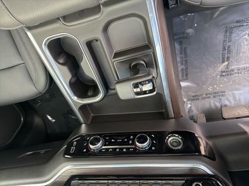 Used 2023 GMC Sierra 1500 SLT w/ SLT Premium Package image 20