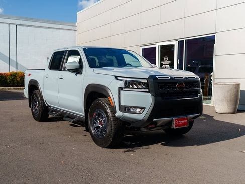 New 2026 Nissan Frontier PRO-4X w/ Pro-4x Convenience Package image 33