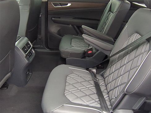 New 2026 Volkswagen Atlas SEL Premium R-Line image 17