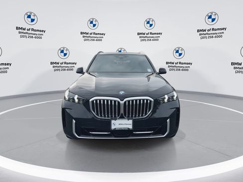 Used 2024 BMW X5 xDrive40i AWD/4WD image 3