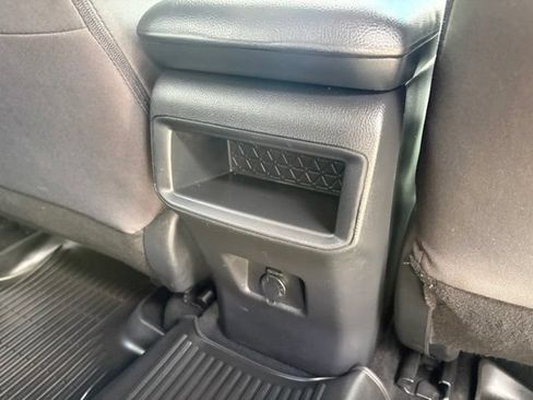 Used 2020 Toyota RAV4 LE FWD image 26