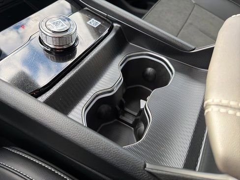 New 2025 Jeep Grand Cherokee 4WD image 16