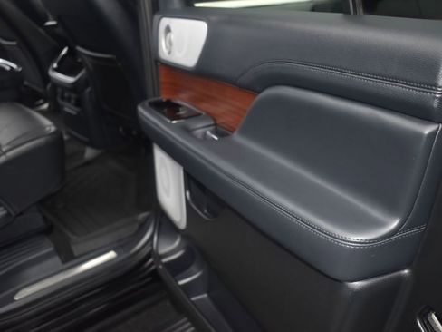 Certified 2023 Lincoln Navigator L Reserve w/ Equipment Group 201A image 15