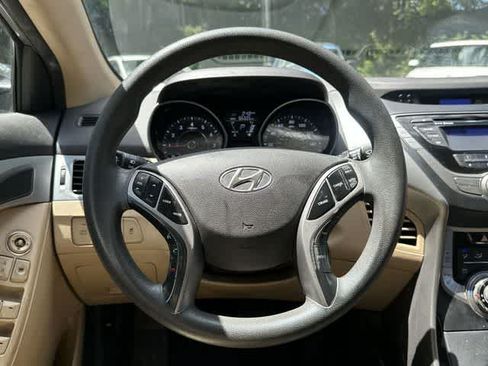 Used 2013 Hyundai Elantra GLS w/ Preferred Pkg FWD image 8