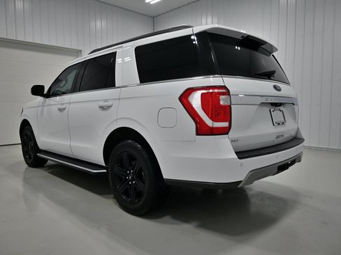 Used 2021 Ford Expedition XLT AWD/4WD image 32