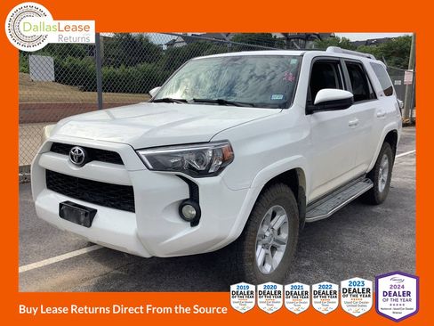 Used 2016 Toyota 4Runner SR5 RWD image 1