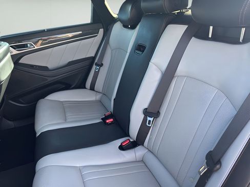 Used 2018 Genesis G80 3.3T Sport image 12