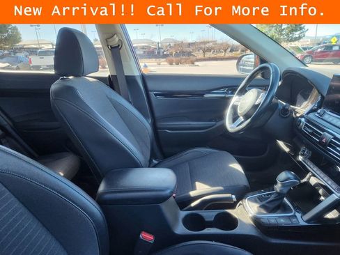 Used 2023 Kia Seltos S w/ Navigation Package image 9