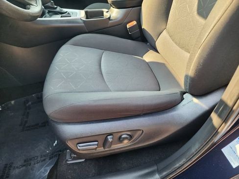 Used 2021 Toyota RAV4 XLE AWD/4WD image 20