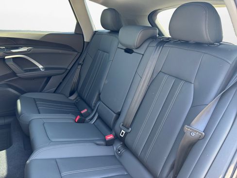 New 2026 Audi Q5 Premium image 12