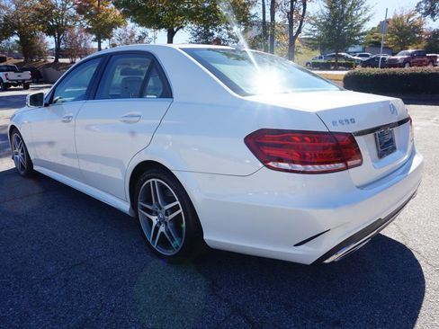 Used 2014 Mercedes-Benz E 550 4MATIC Sedan image 8