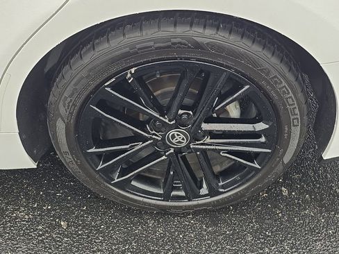 Used 2025 Toyota Camry XSE image 7