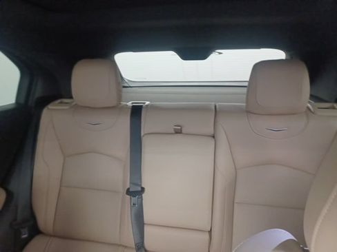 Used 2025 Cadillac XT4 Premium Luxury w/ Technology Package FWD image 33