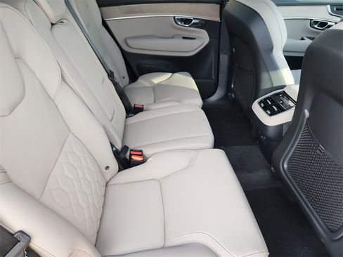 New 2026 Volvo XC90 B5 Core image 21