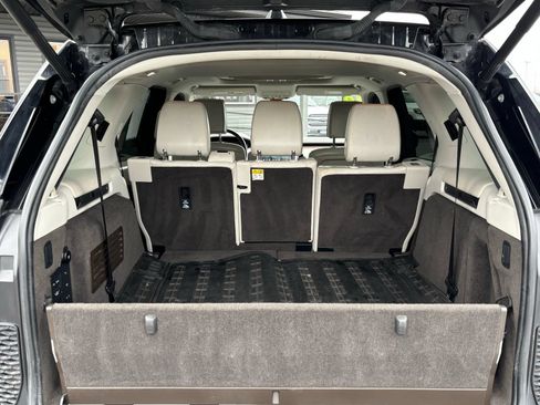 Used 2018 Land Rover Discovery HSE Luxury AWD/4WD image 11
