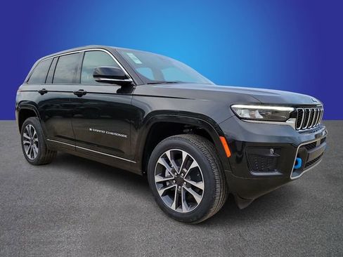 New 2024 Jeep Grand Cherokee Overland w/ Luxury Tech Group IV image 2