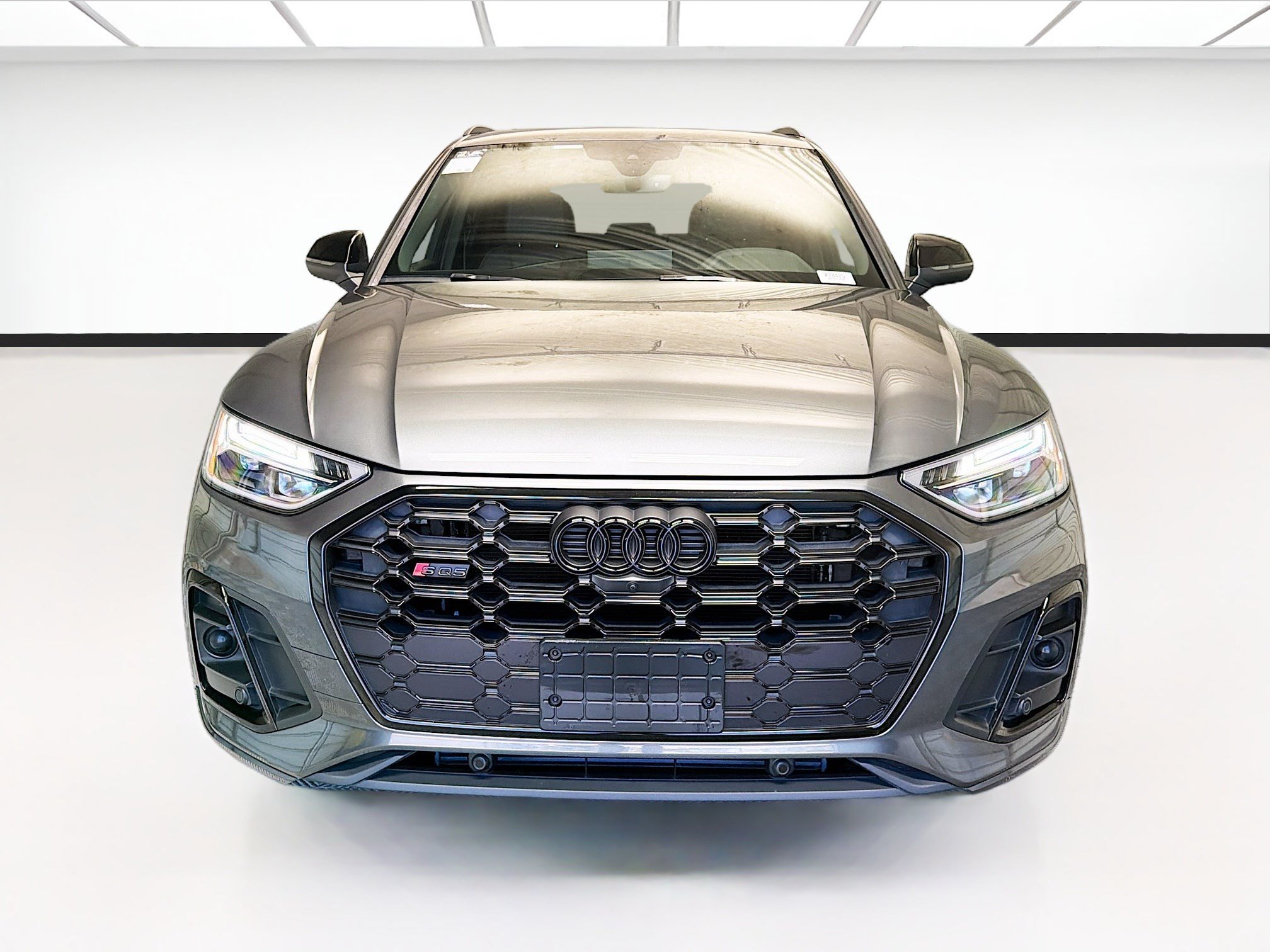 Used 2024 Audi SQ5 Premium Plus w/ Premium Plus Package AWD/4WD image 2