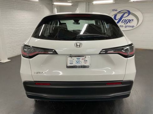 Certified 2025 Honda HR-V LX image 4