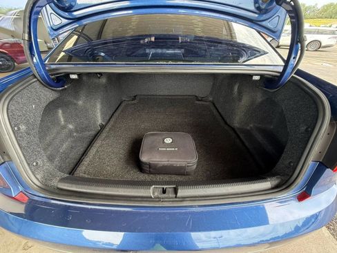 Used 2017 Volkswagen Passat 1.8T S image 19