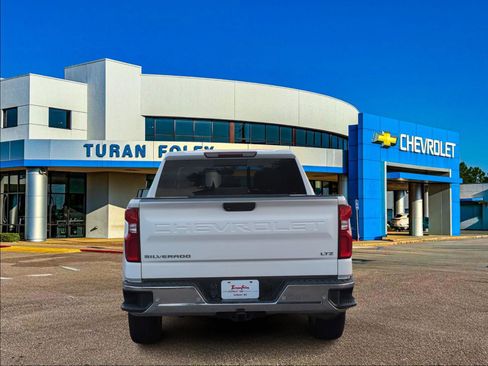 Used 2019 Chevrolet Silverado 1500 LTZ w/ LTZ Plus Package image 4