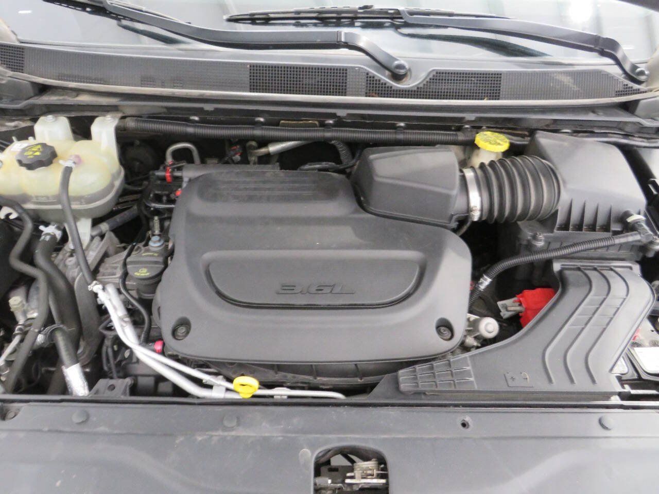 Used 2019 Chrysler Pacifica Touring-L FWD image 28