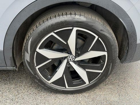 Used 2023 Volkswagen ID.4 Pro AWD/4WD image 8