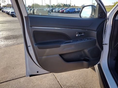 New 2025 Mitsubishi Outlander Sport ES image 25