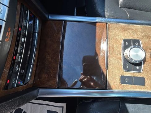 Used 2014 Mercedes-Benz E 350 Sedan image 36