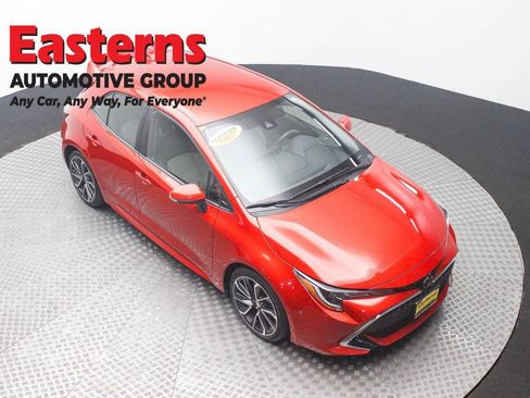 Used 2019 Toyota Corolla XSE FWD image 3