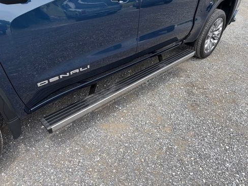 Used 2023 GMC Sierra 1500 Denali w/ Denali Reserve Package AWD/4WD image 15
