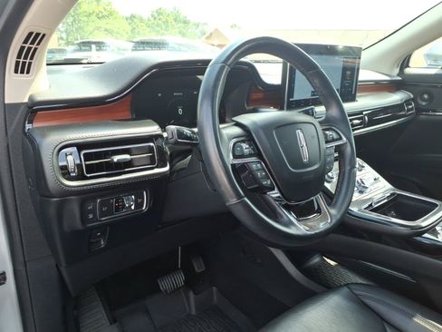 Used 2022 Lincoln Nautilus Reserve w/ Equipment Group 201A AWD/4WD image 14