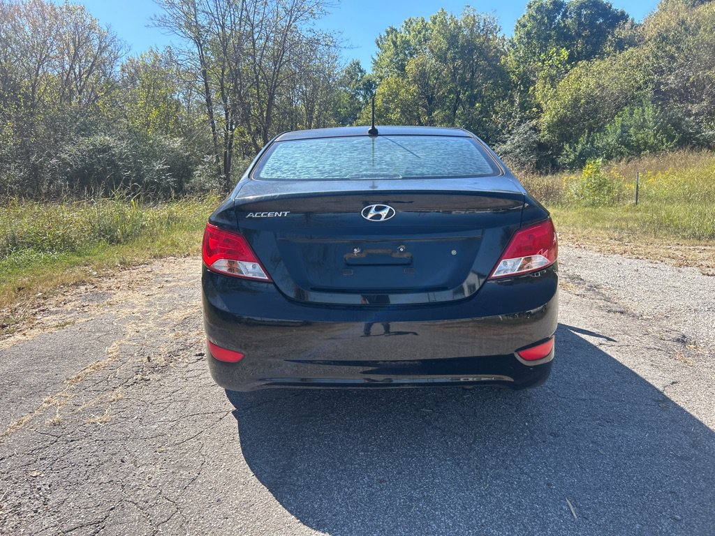 Used 2017 Hyundai Accent SE FWD image 4