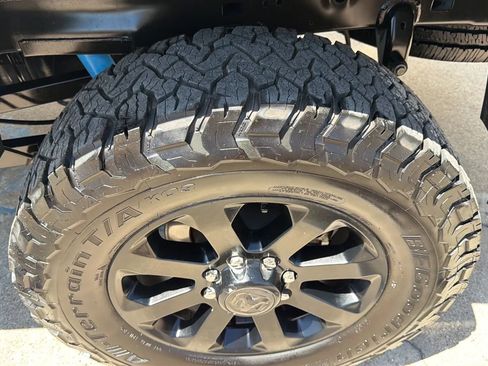 Used 2020 RAM 2500 Laramie w/ Night Edition AWD/4WD image 20