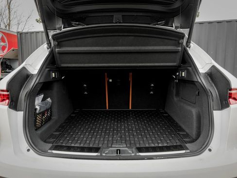 New 2026 Jaguar F-PACE R-Dynamic S image 9