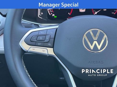 New 2025 Volkswagen Taos SEL image 20