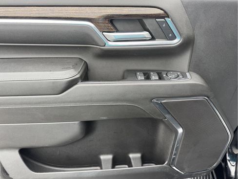 Used 2024 GMC Sierra 2500 SLE w/ SLE Value Package; image 21