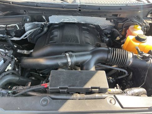 Used 2014 Ford F150 XLT w/ Equipment Group 302A Luxury AWD/4WD image 32