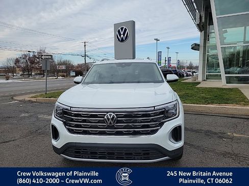 New 2026 Volkswagen Atlas SEL image 2