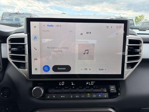 New 2026 Toyota Tundra Limited AWD/4WD image 21