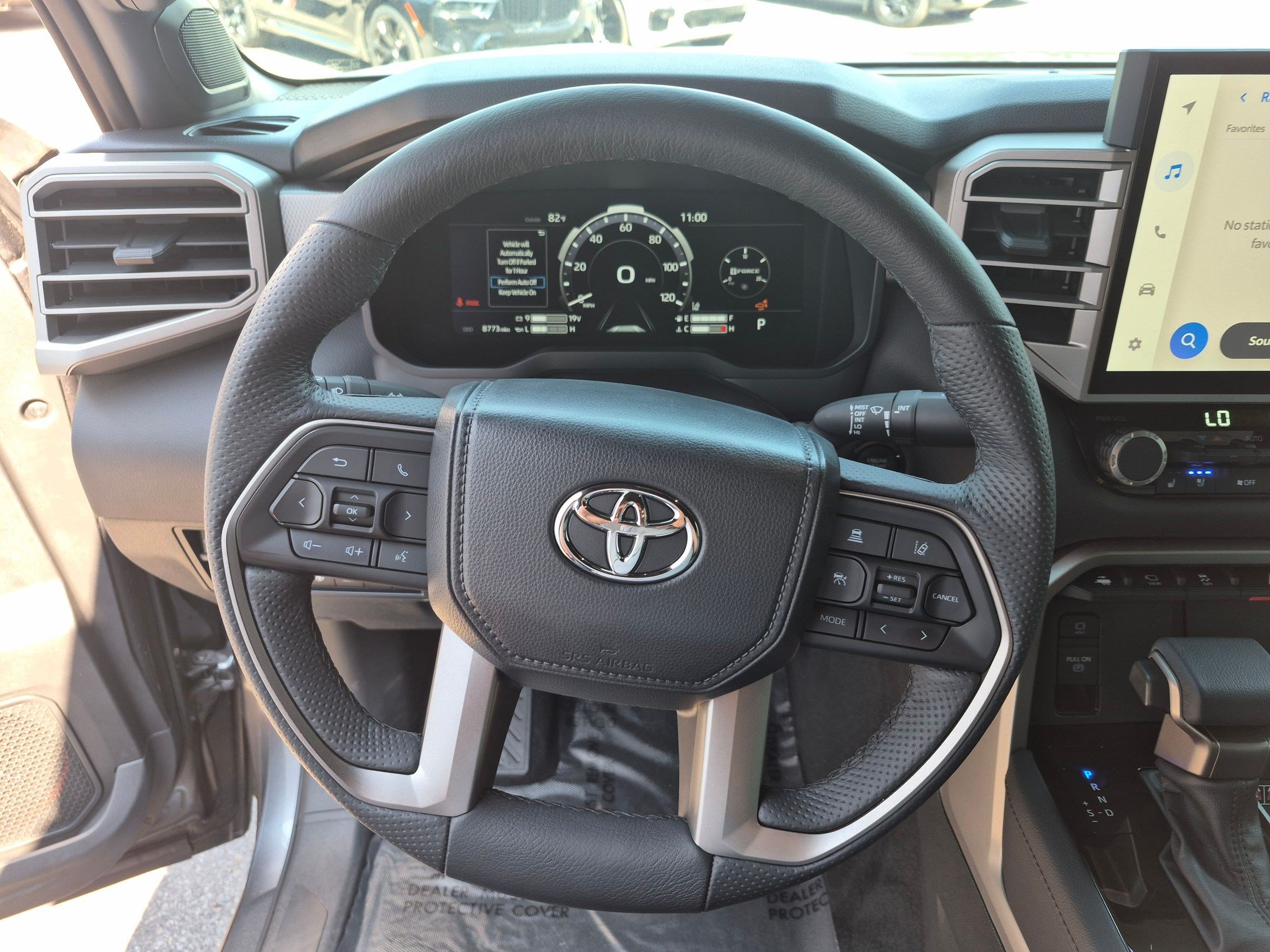 Used 2025 Toyota Tundra Limited AWD/4WD image 15