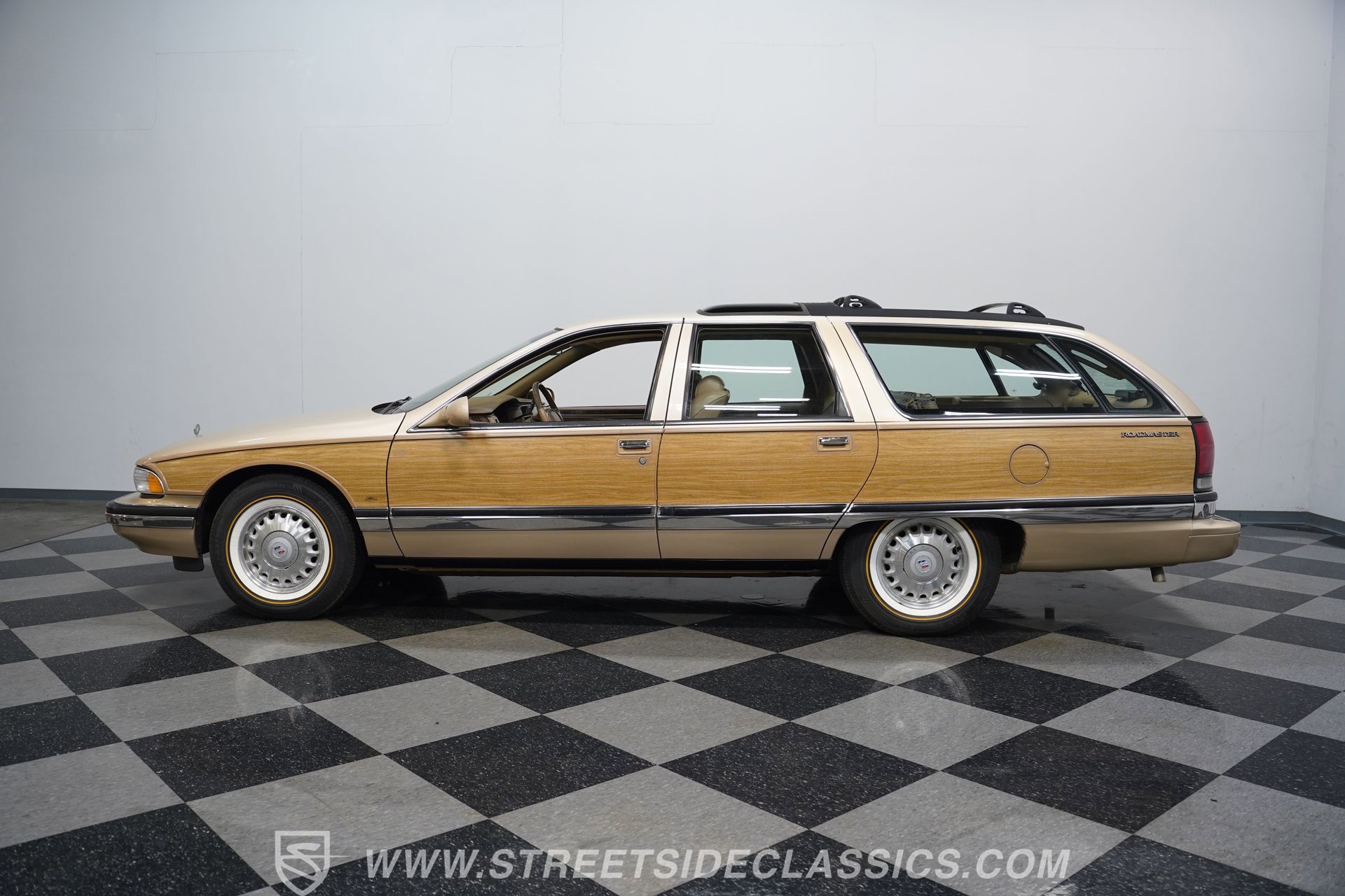 Used 1996 Buick Roadmaster Estate RWD image 2